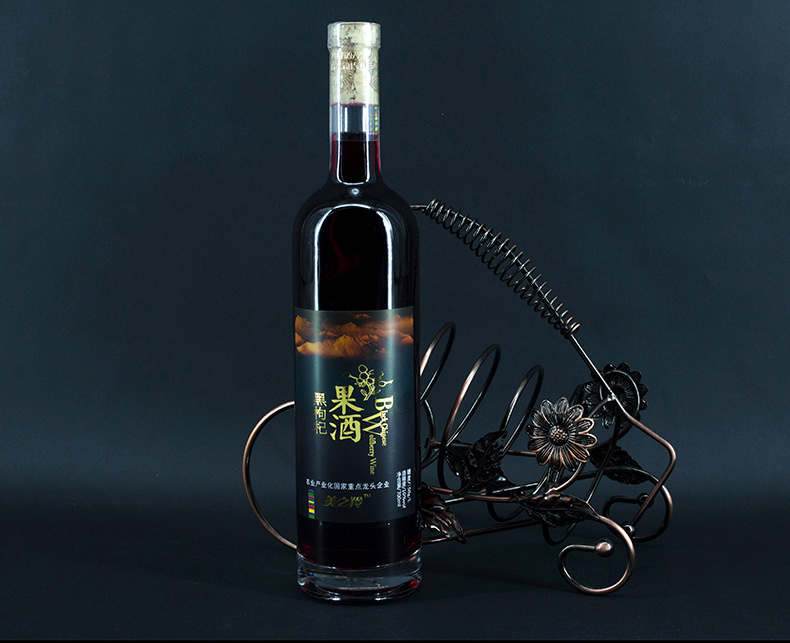 批发直销养生红酒美之羚黑枸杞果酒700ml 甜黑送礼品装