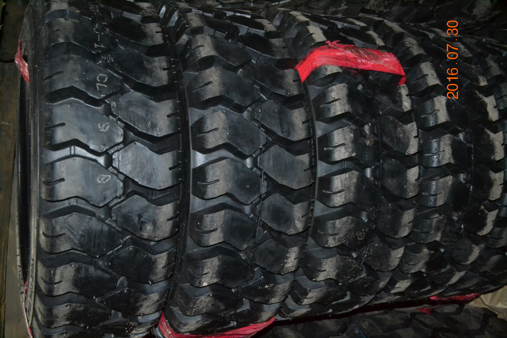 杭州中策朝阳雅度轻卡轮胎700-15轮胎750-15轮胎汽车轮胎