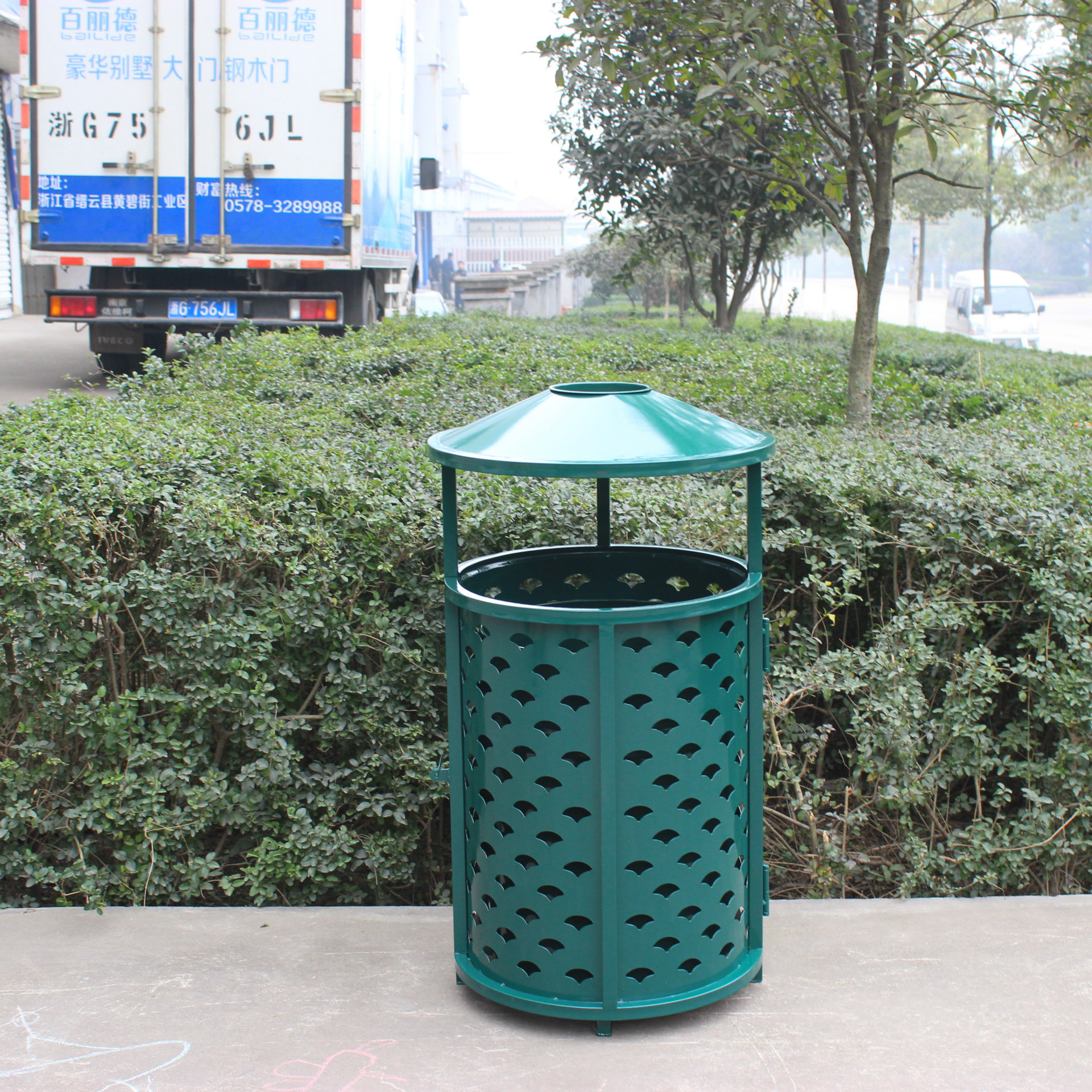 厂家直销小区花园环保垃圾桶户外环保冲孔公共休闲场合环保垃圾桶