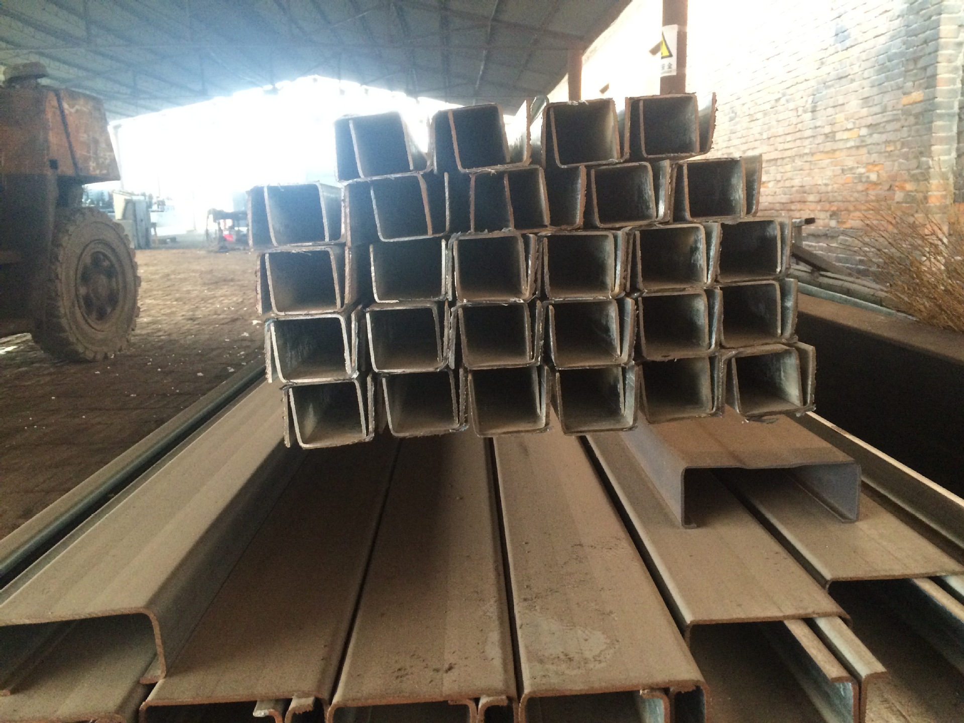 u型槽,镀锌u型槽,批发零售优质钢材