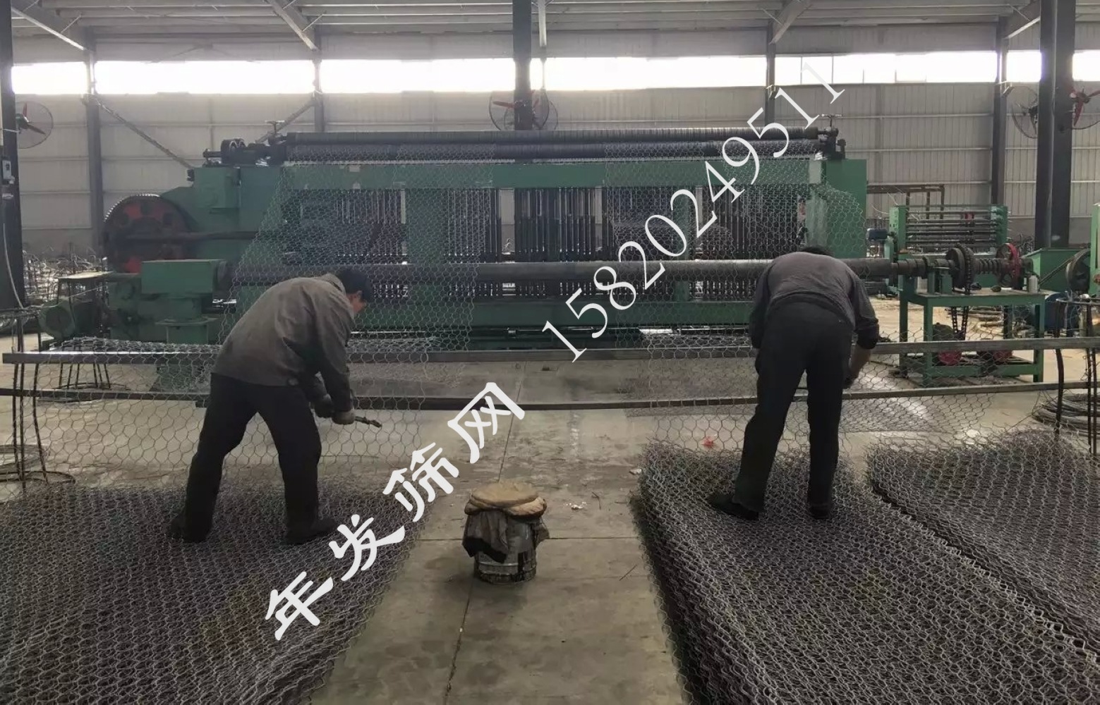 广州年发筛网厂供应河流治理防护边岸加固高尔凡格宾石笼网具