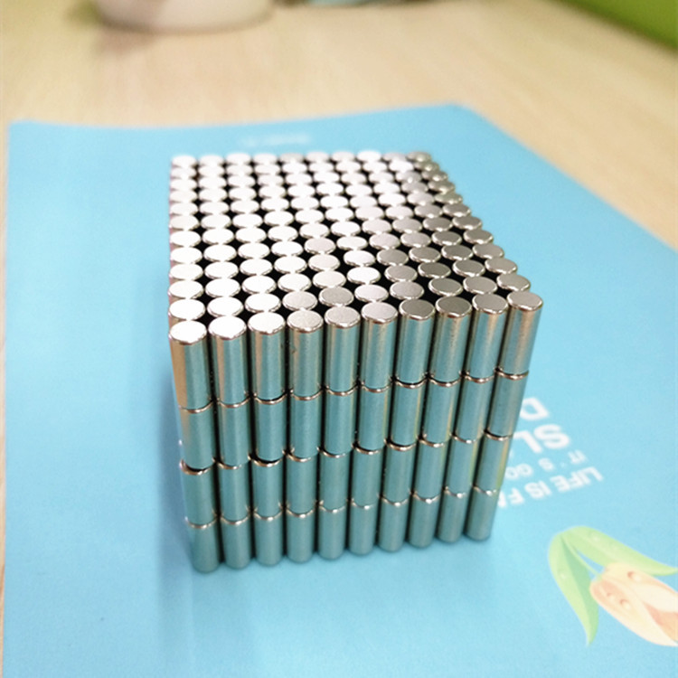 厂家直销钕铁硼强磁 磁力片磁铁4x9镀镍 径向充磁 4.3.