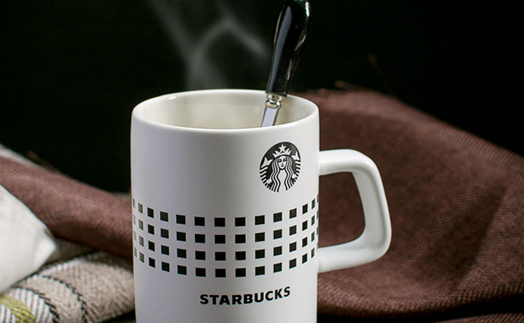 星巴克杯子 个性黑白直筒马克杯陶瓷杯带盖带勺咖啡杯水杯批发