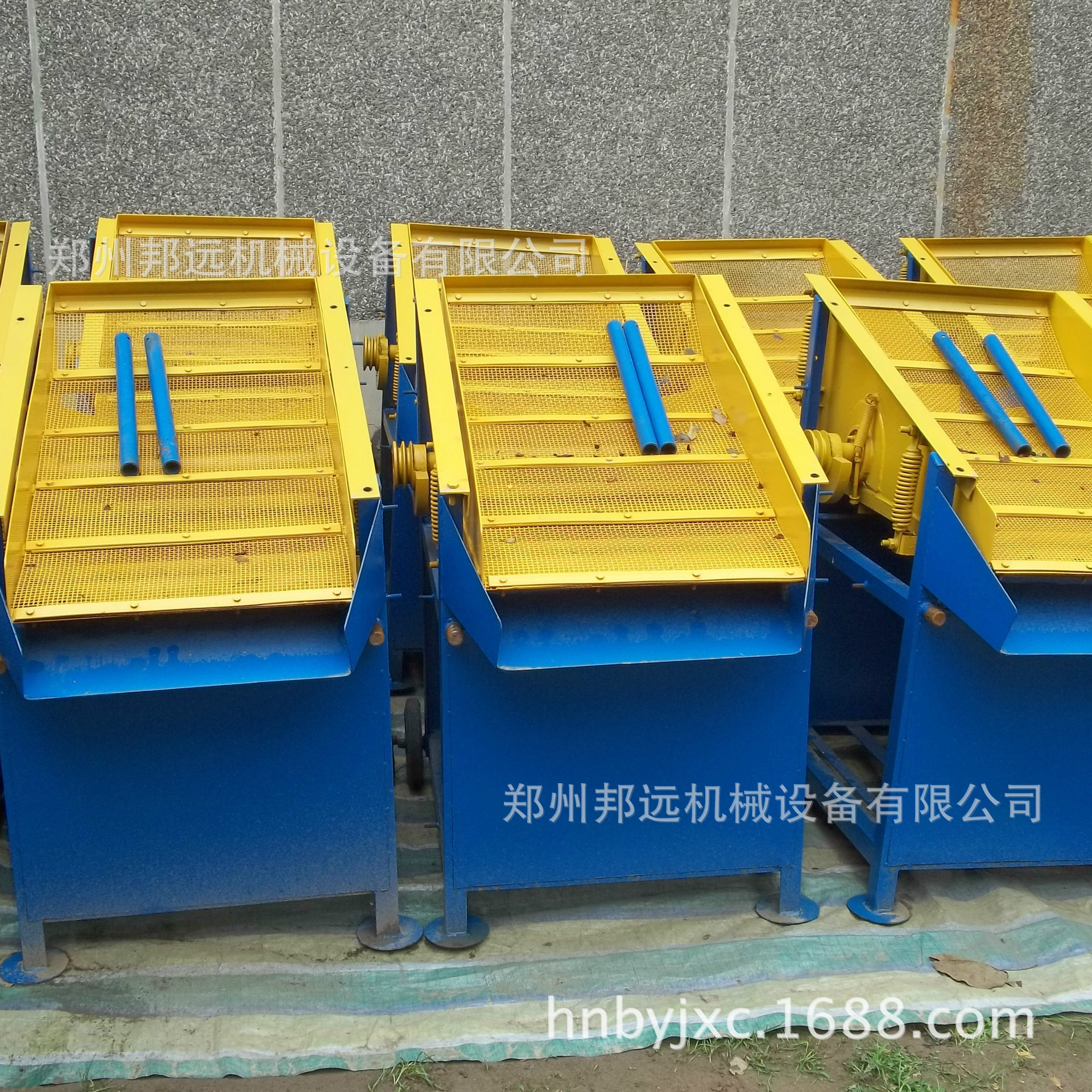 供应电动筛砂机 新型振动筛沙设备 建筑工地专用小型移动式筛沙机