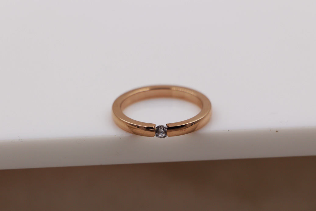 j2-210批发玫瑰金女夹钻开口夹镶钻单钻同款戒指 玫瑰金戒指女