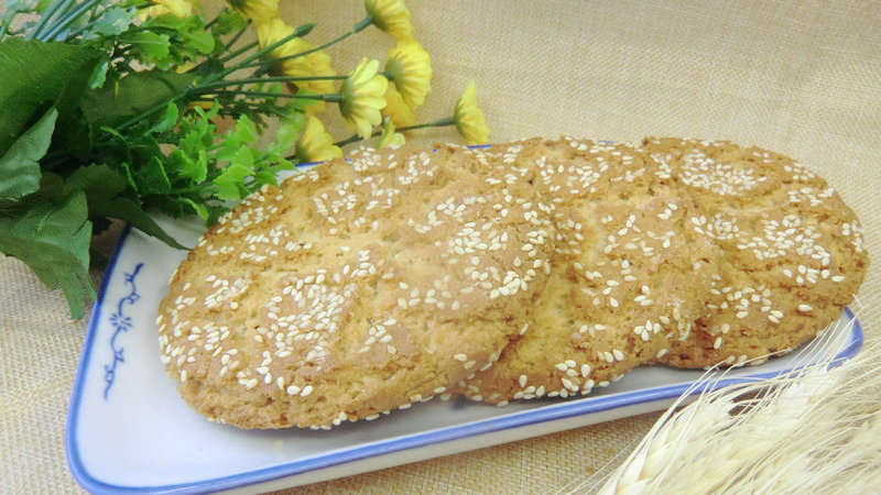 厂家供应油酥饼干 芝麻桃酥批发 芝麻饼零食小吃糕点传统糕点