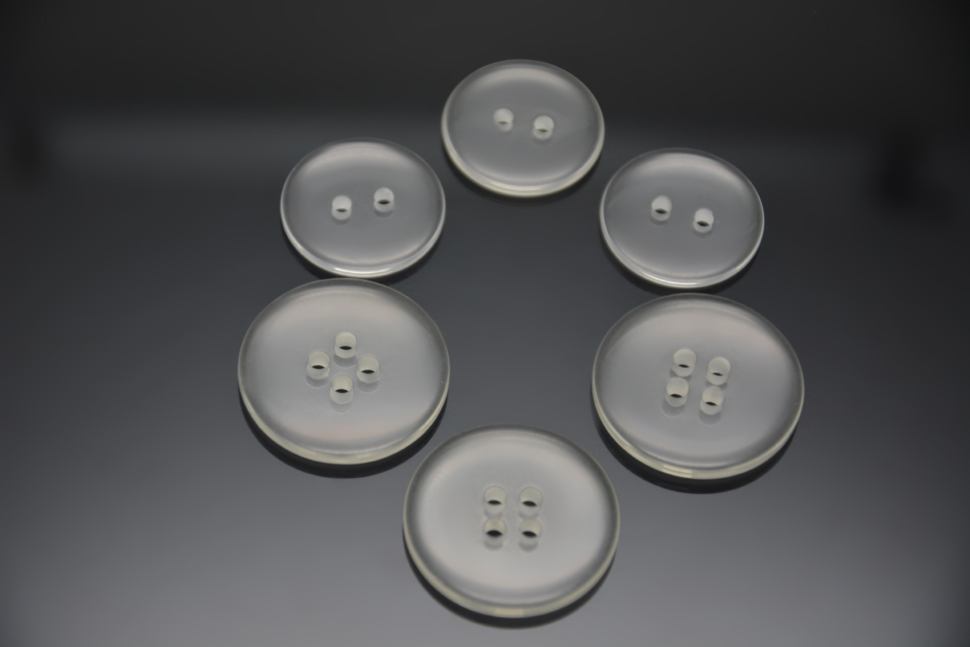 特价批发环保树脂透明纽扣 两眼四眼面包童装扣 男女衬衫外套扣