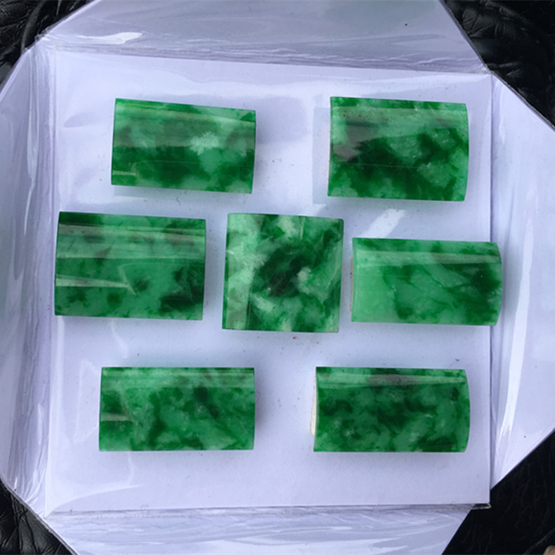 正宗天然翡翠花青广片胸坠半成品,琼玉翡翠中秋节上新