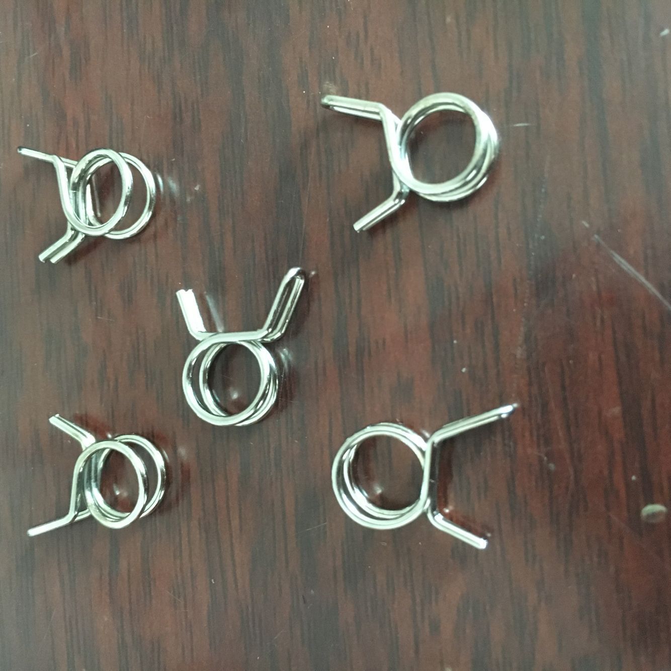 供应管夹,水管夹弹簧 兔子耳朵形卡簧 喉夹扭簧弹性好