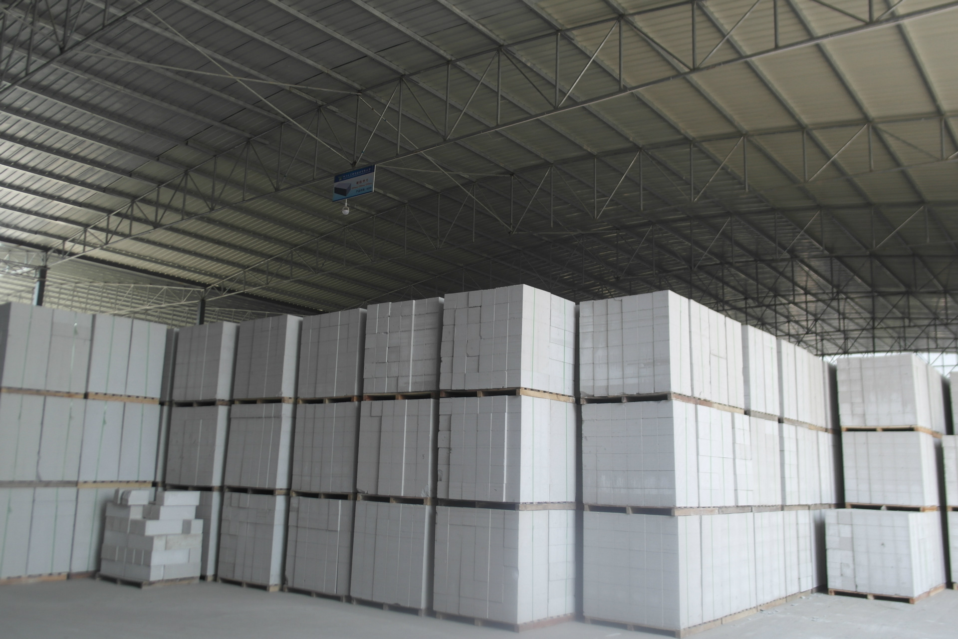 四川成都加气砖厂 成都加气混凝土砌块 砂加气 空心砖 轻质.