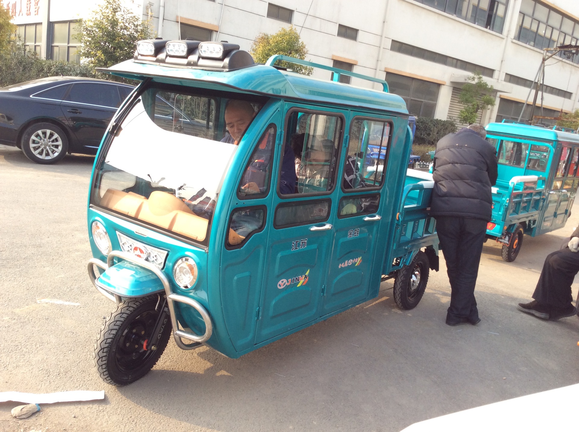 供应双排座半封闭电动车1.3米车厢电动三轮车 厂家批发双排电动车