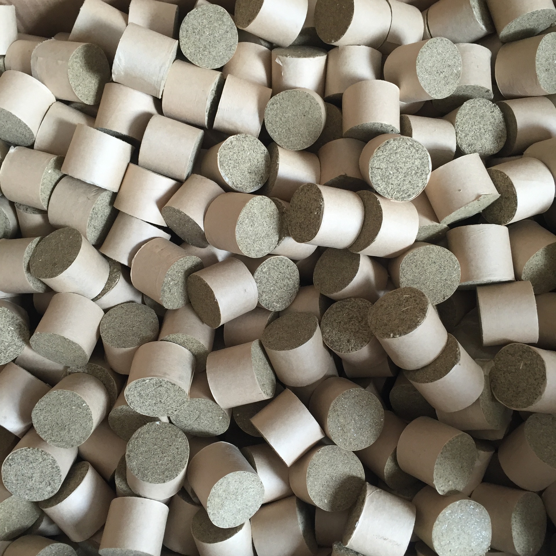 5x3cm粗艾柱 三年陈蕲艾条艾柱纯手工艾草艾灸条 厂家批发包邮