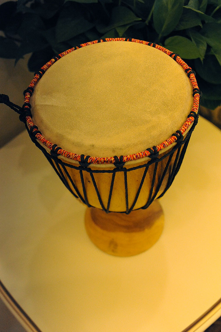 批发非洲手鼓 泰国产 8寸真皮手工非洲鼓 环保漆木(6个型号全)
