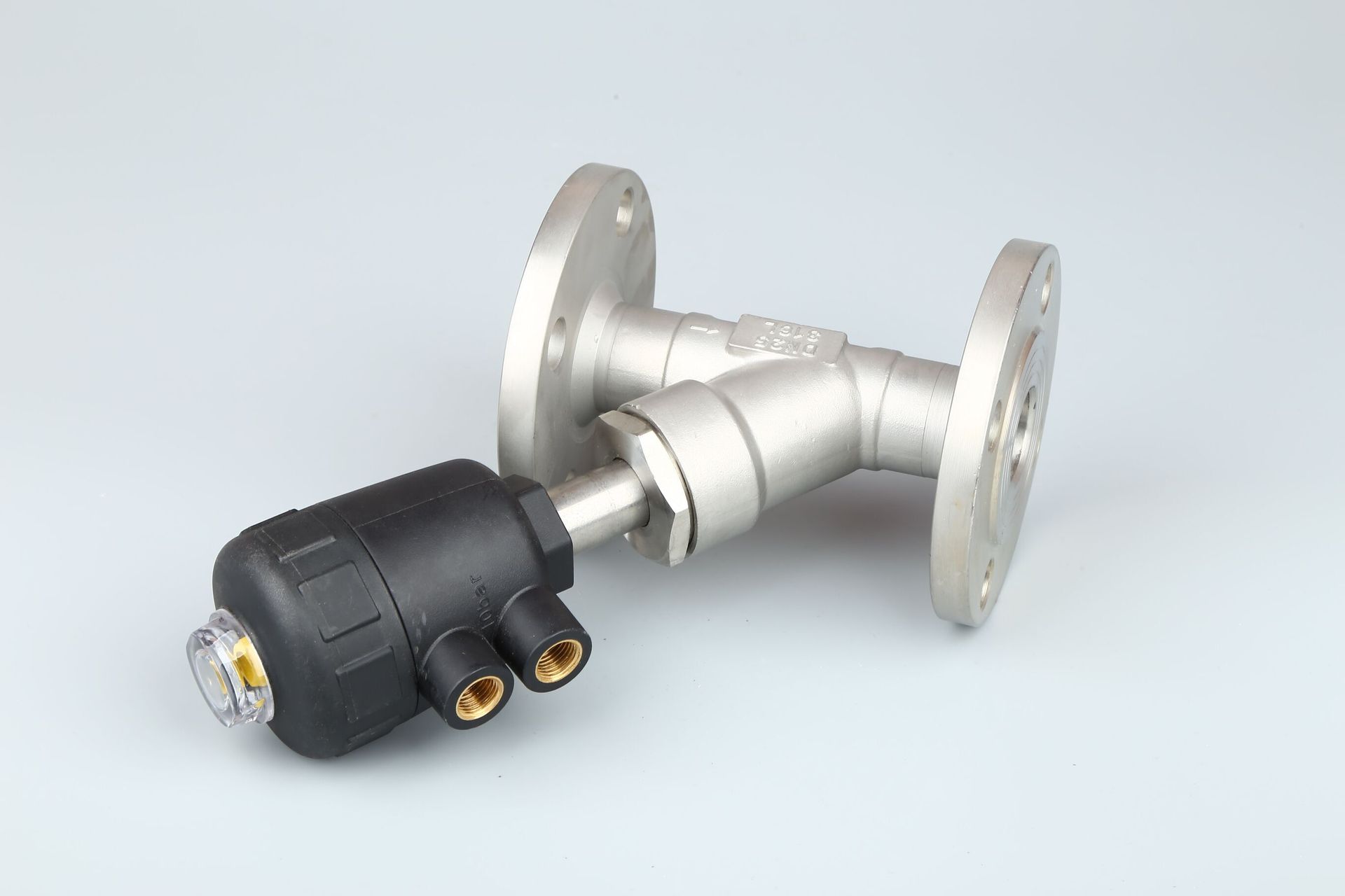 厂家批发 不锈钢阀门 法兰角座阀 气动角座阀 生产各种规格