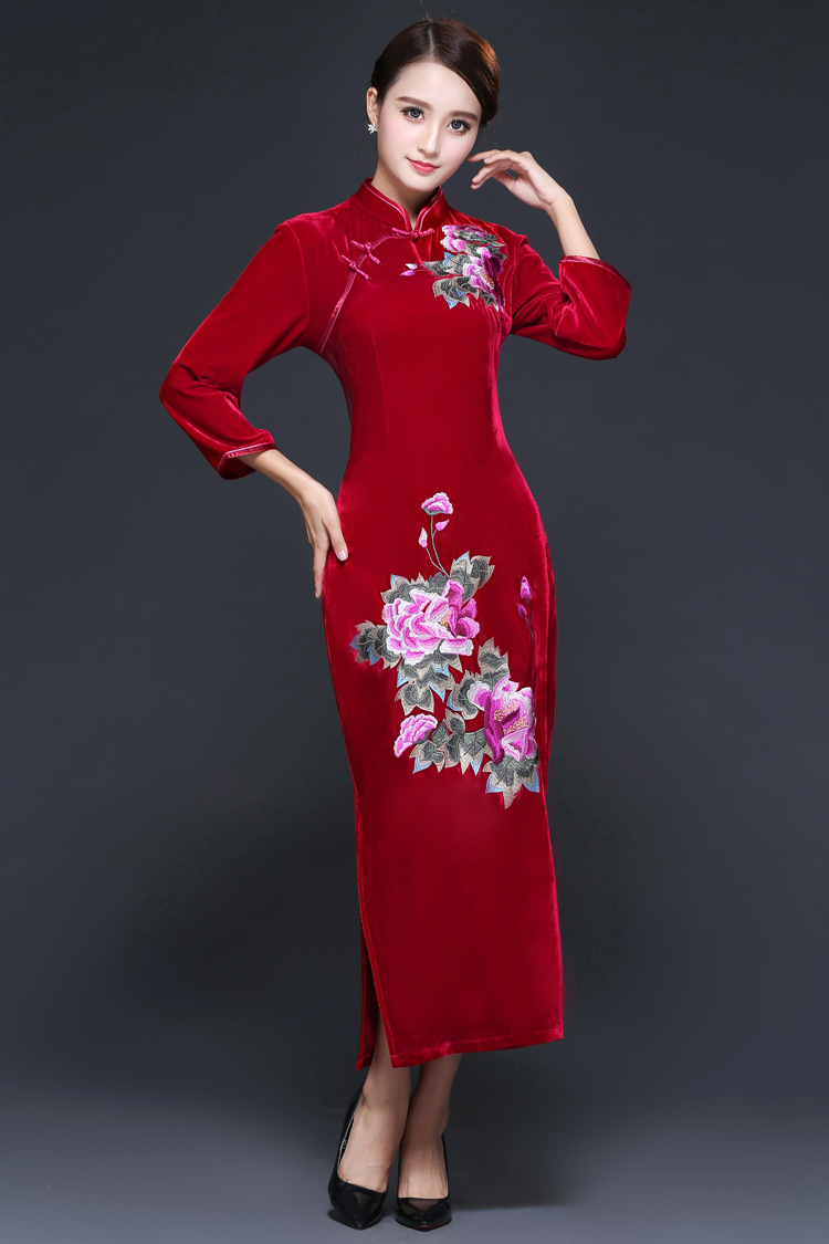 春秋冬大码中式金丝绒旗袍连衣裙复古改良时尚显瘦刺绣花妈妈礼服
