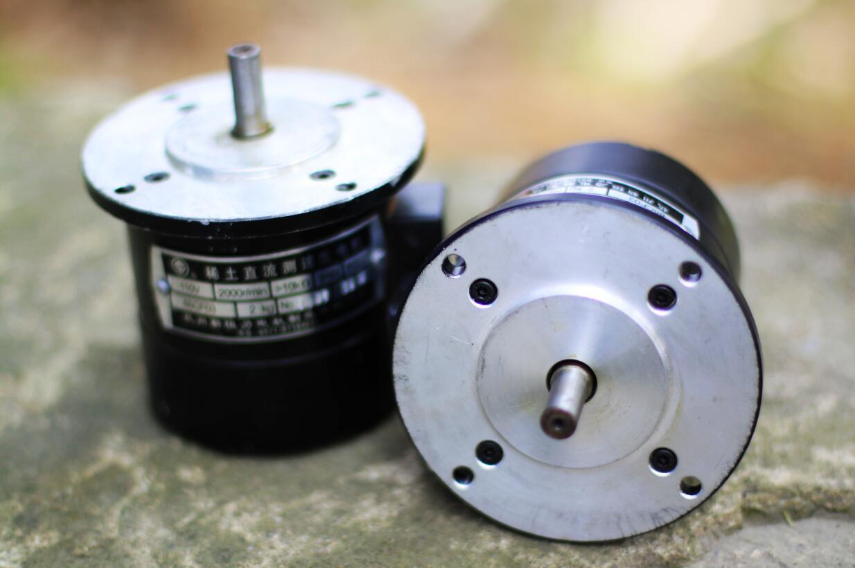 测速电机