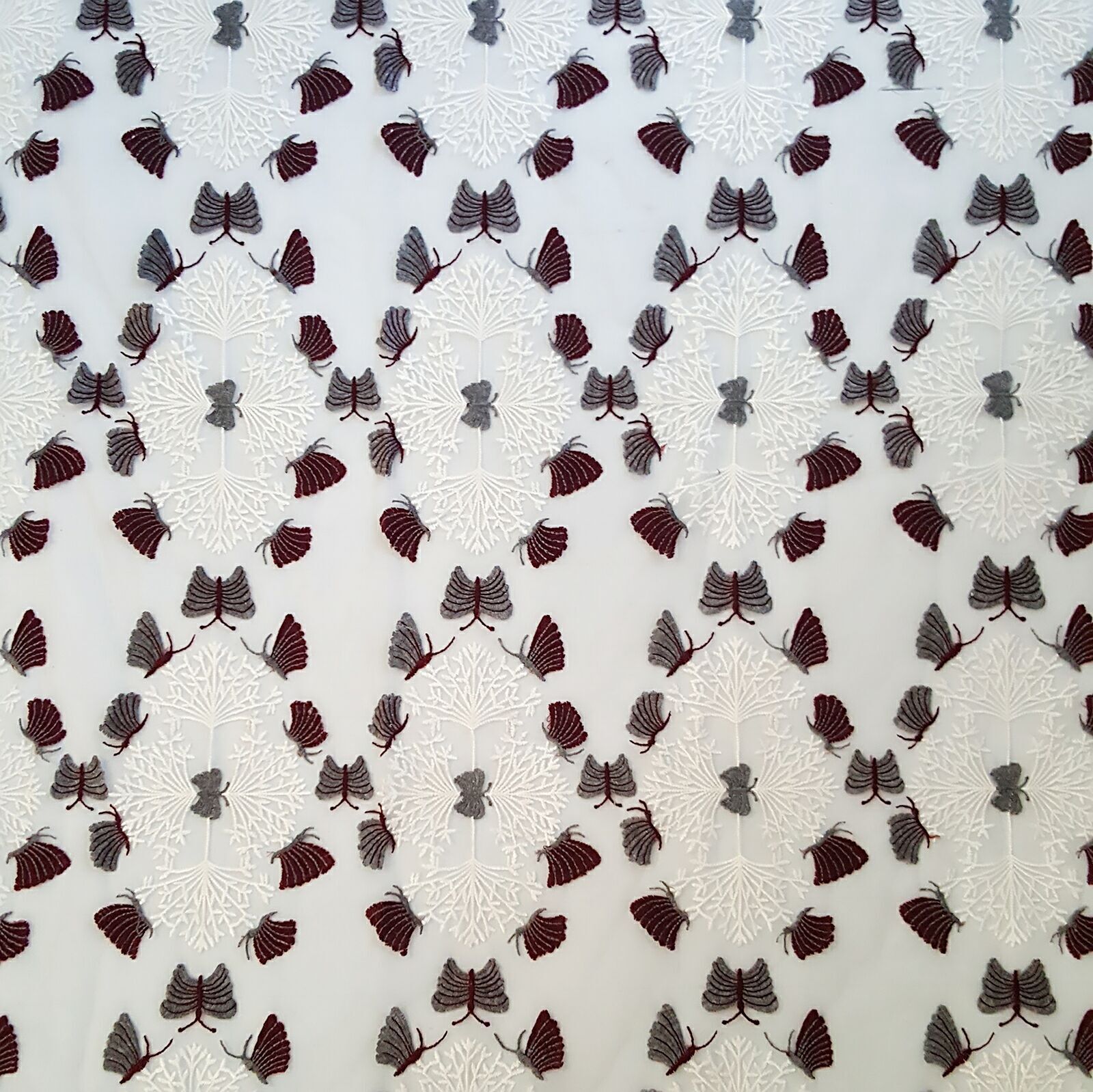 中国刺绣面料 窗帘弹力服装辅料花边 网布-绣花布