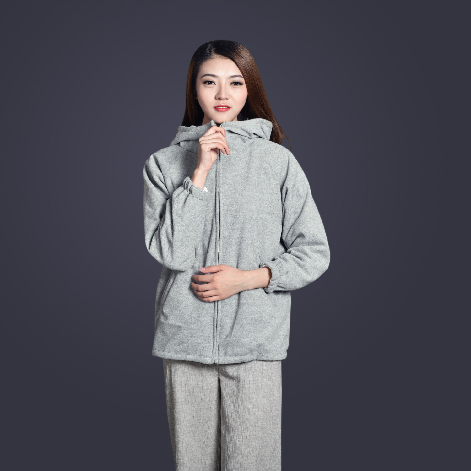 运动女士外套 法兰绒插肩袖风帽衫 玉林服饰 厂家直销