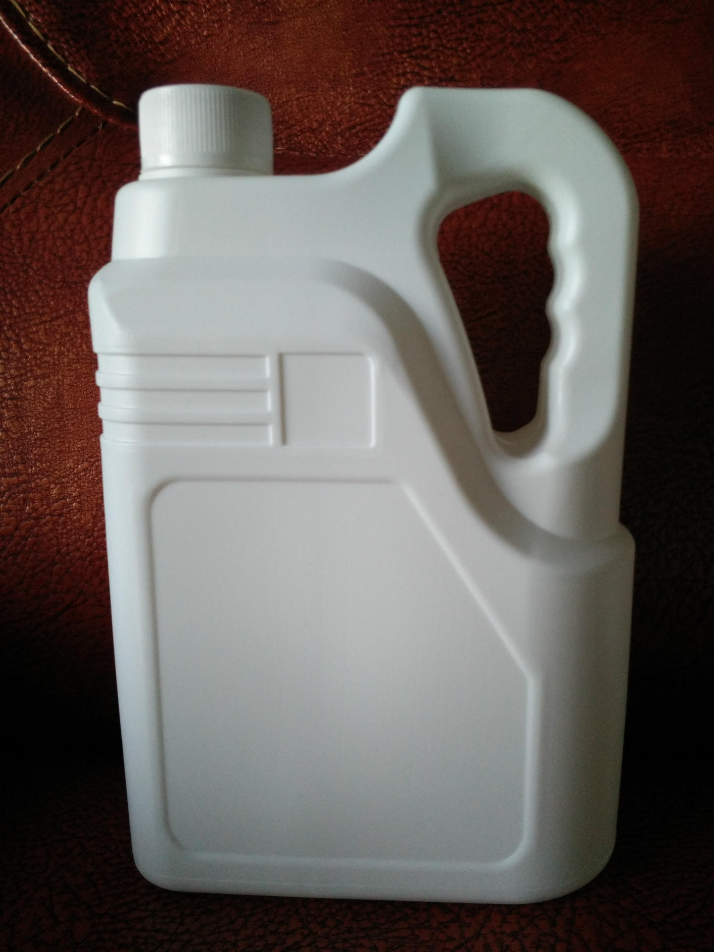 厂家直销加厚 4l防冻液壶4升机油瓶 小口塑料油瓶 柴油瓶