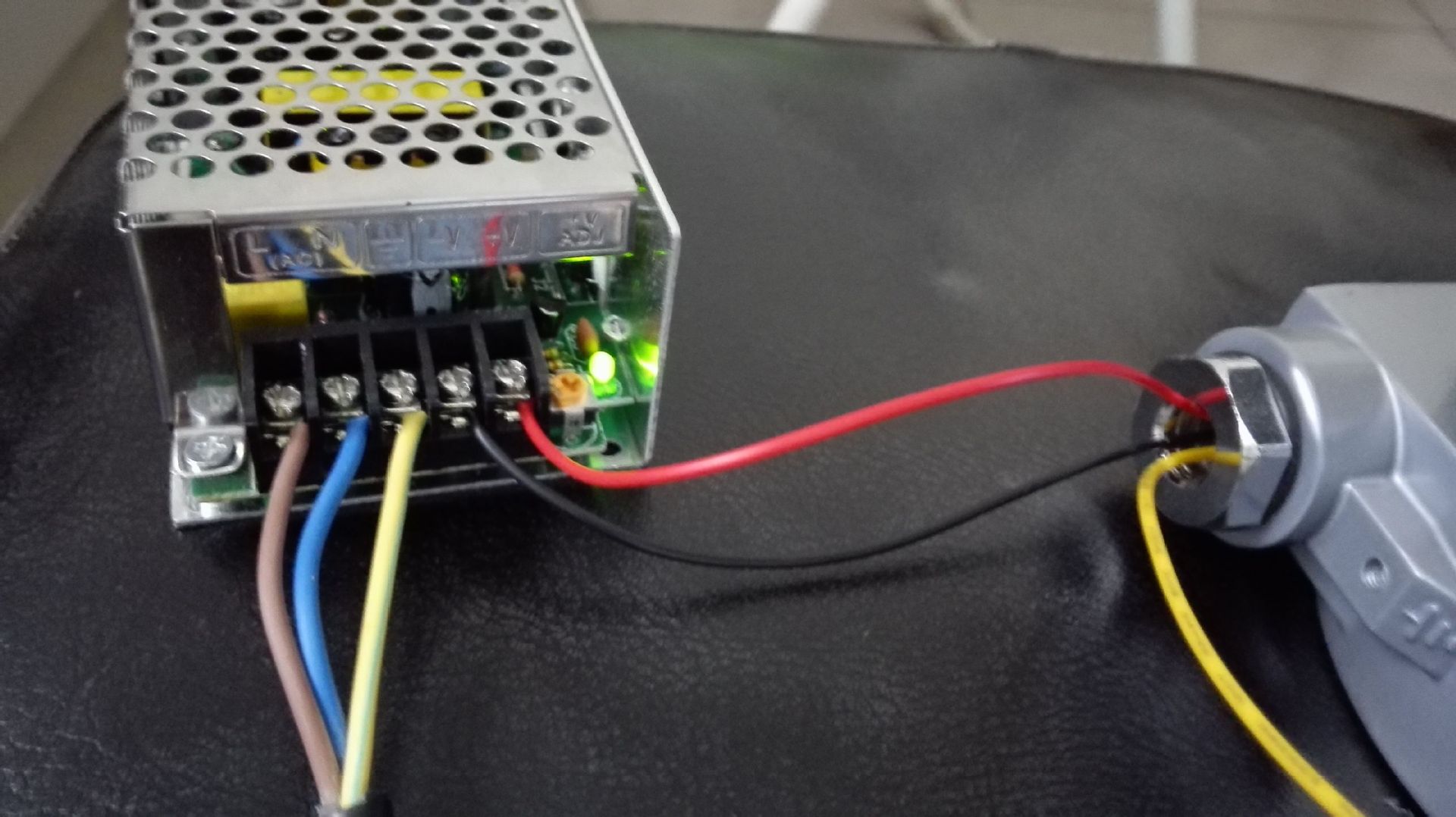 开关电源接线图