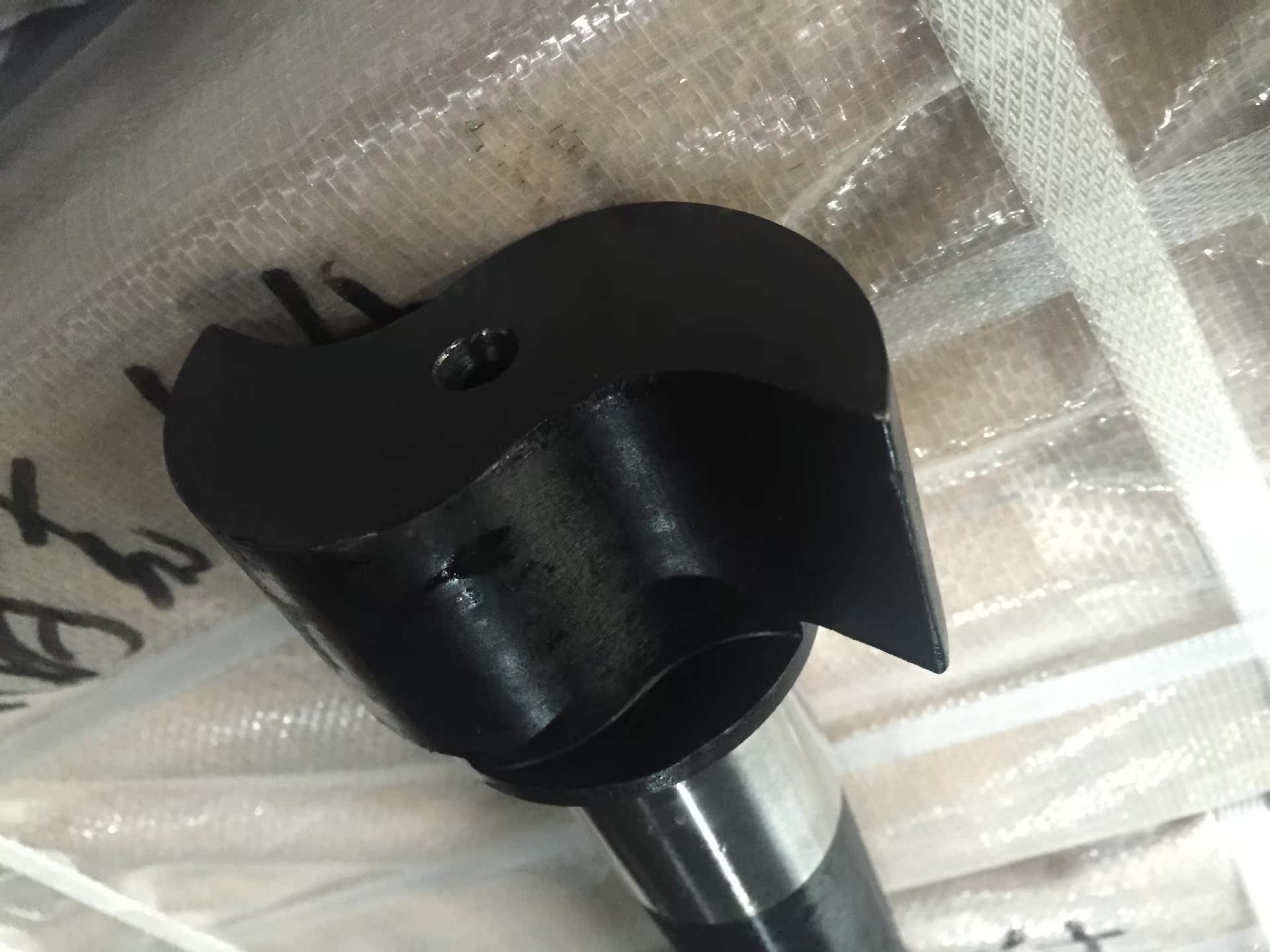 北方奔驰 后制动凸轮轴 a6234230136 0304230436 brake camshaft