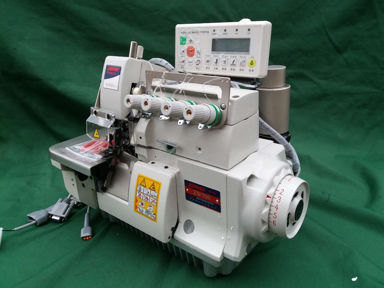 全自动电脑包缝机 拷边机自动剪线 自动抬压脚 手套缝纫机