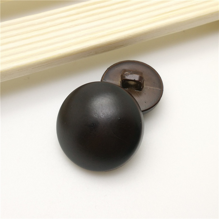 嘉善县大舜奔马钮扣服饰厂 18l 26l 34l塑料光头纽扣 大衣外套扣子