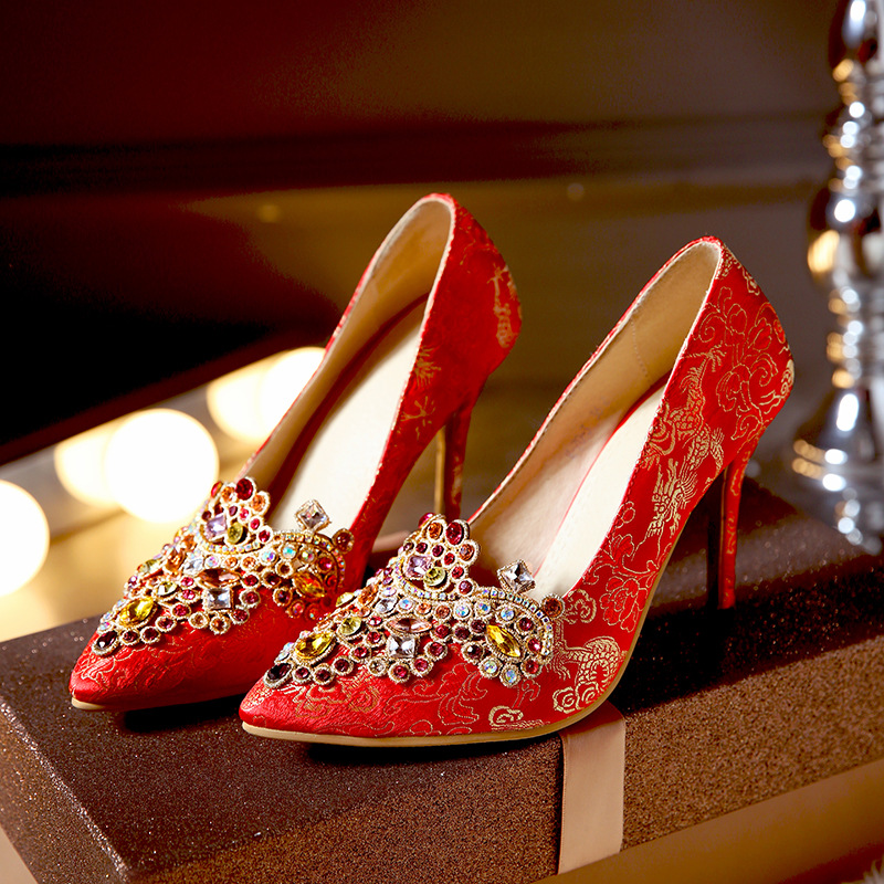 工厂淘宝代发16水钻红色婚鞋龙凤结婚女鞋尖头新娘高跟单鞋伴娘鞋