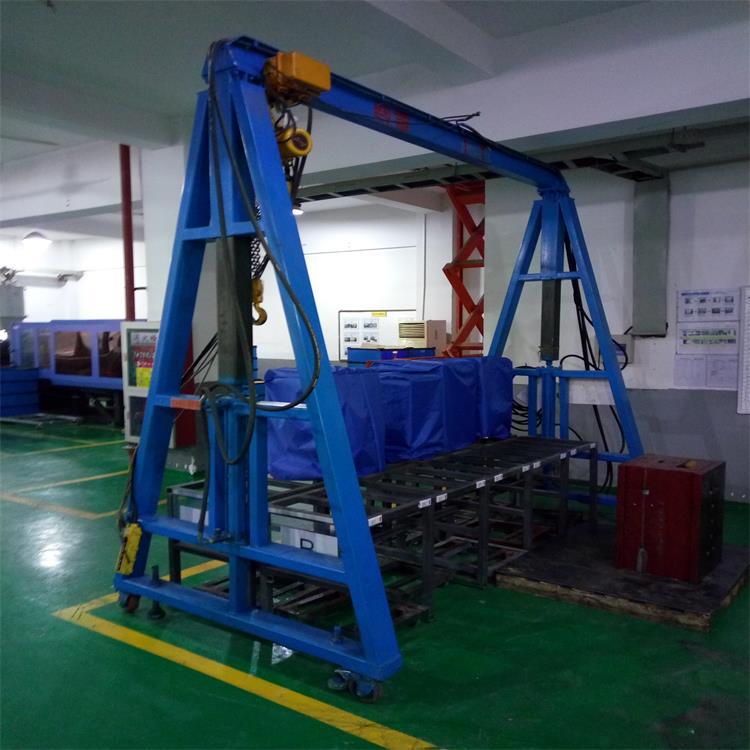 苏州注塑机车间移动式龙门架1t2t3t小型起重机小吊机龙门吊厂家