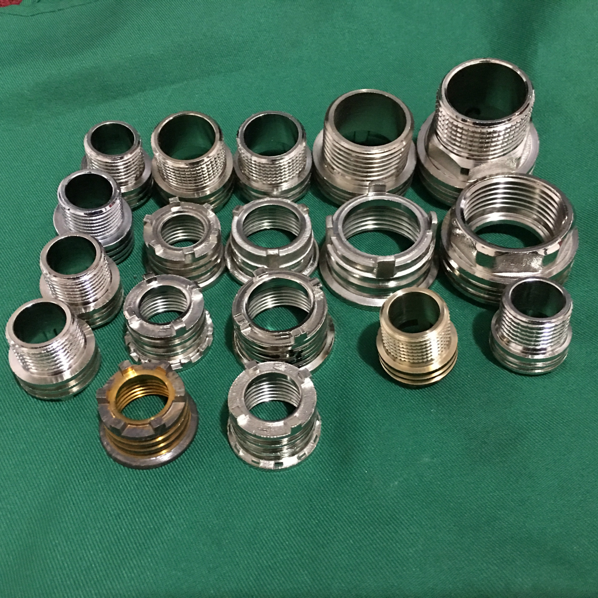 专业生产滚花铜螺母 铜卡件 注塑铜嵌件 可非标定制