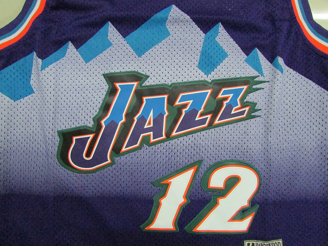 nba篮球球衣 爵士队 斯托克顿12号 复古雪山刺绣 nba爵士篮球服