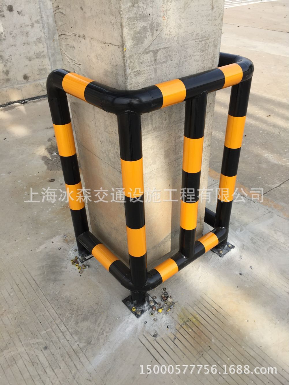 立柱防撞 钢结构防护栏 水泥柱子防撞护栏 定做安装