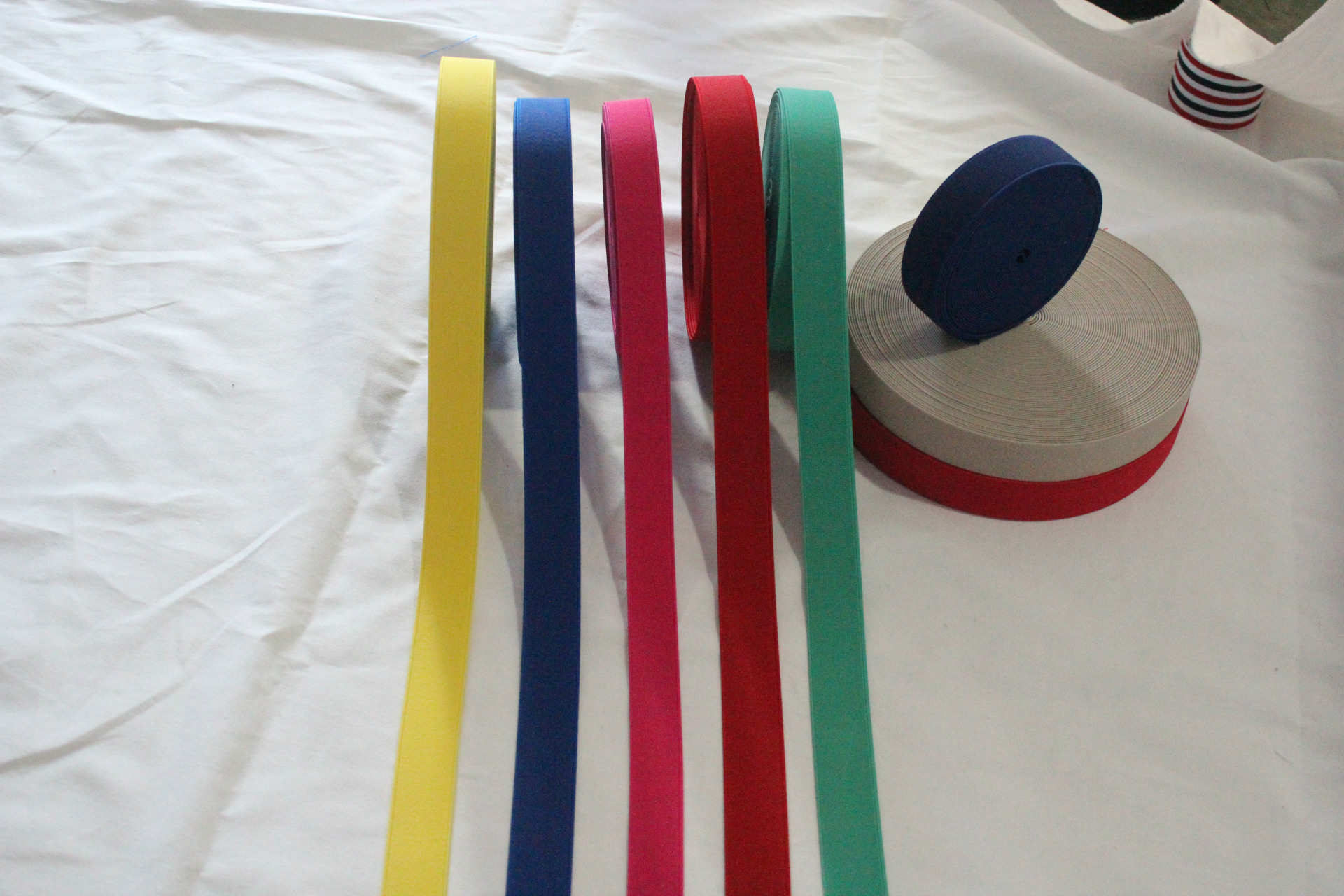 厂家直销 涤纶松紧带 宽 彩色高弹松紧带 辅料弹力松紧批发定制