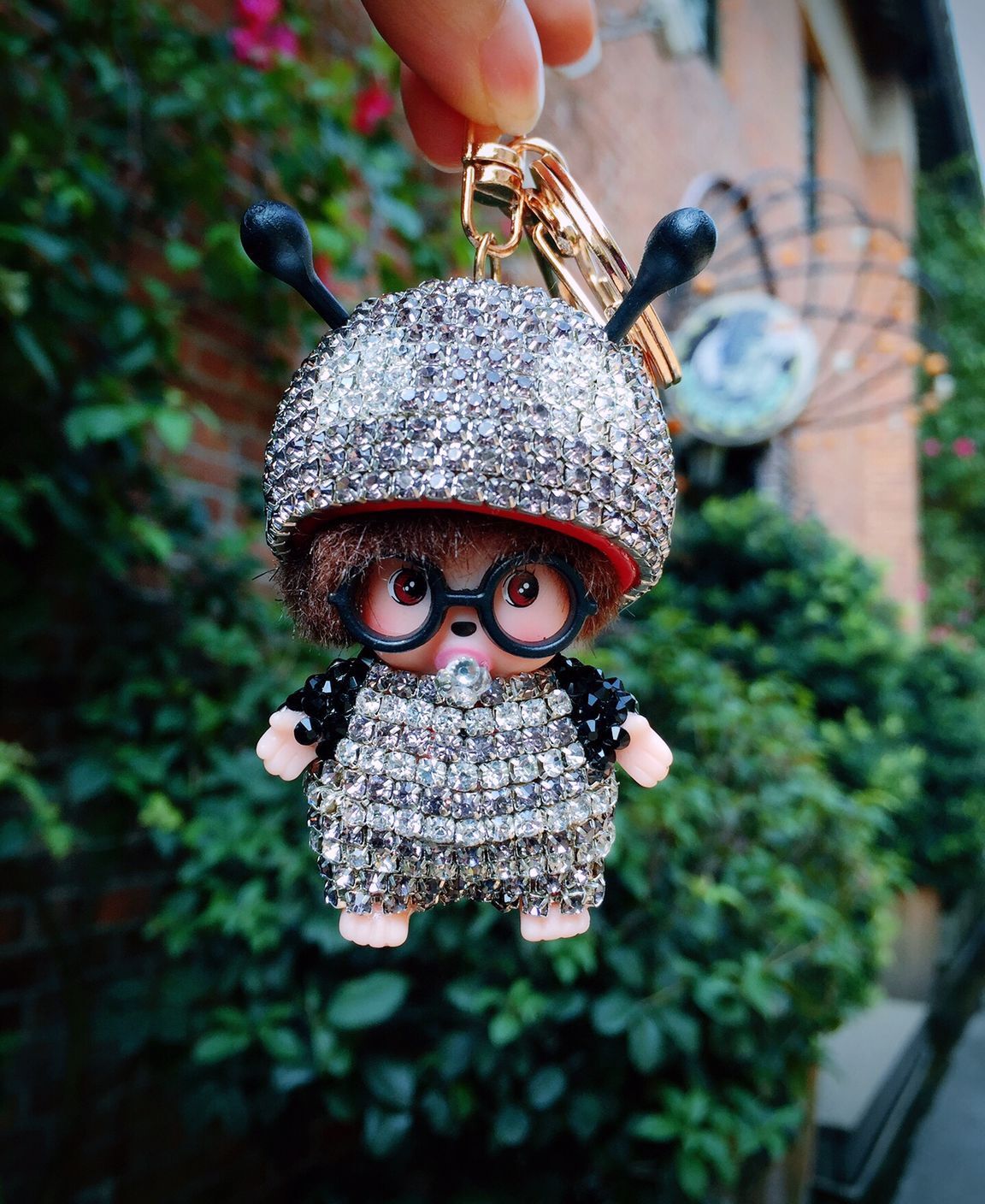 蒙奇奇汽车钥匙挂件女士车钥匙扣可爱闪钻钥匙圈水钻女士
