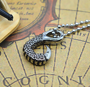 厂家直销钛钢虎爪吊坠不锈钢项链男生男士外贸饰品批发