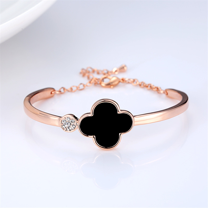 时尚淑女韩国花卉大牌四叶草水钻精致手镯饰品批发送女友闺蜜礼物