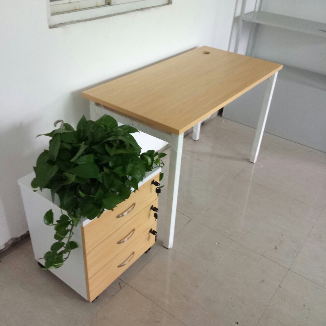 恒威 简易办公桌 黄枫色