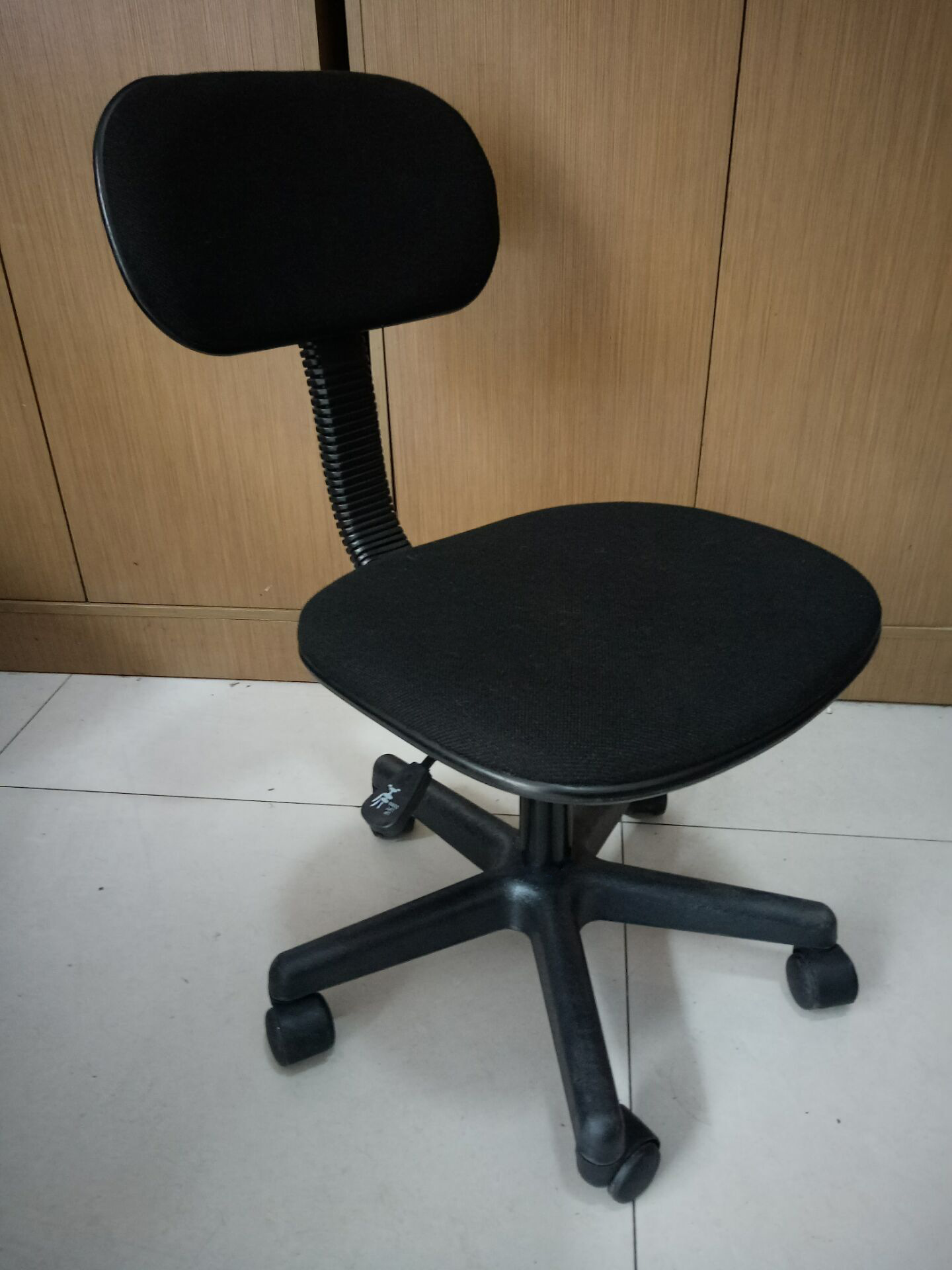 厂家直销学生椅 办公秘书椅 书房书桌椅 会客会议椅 五星脚转椅