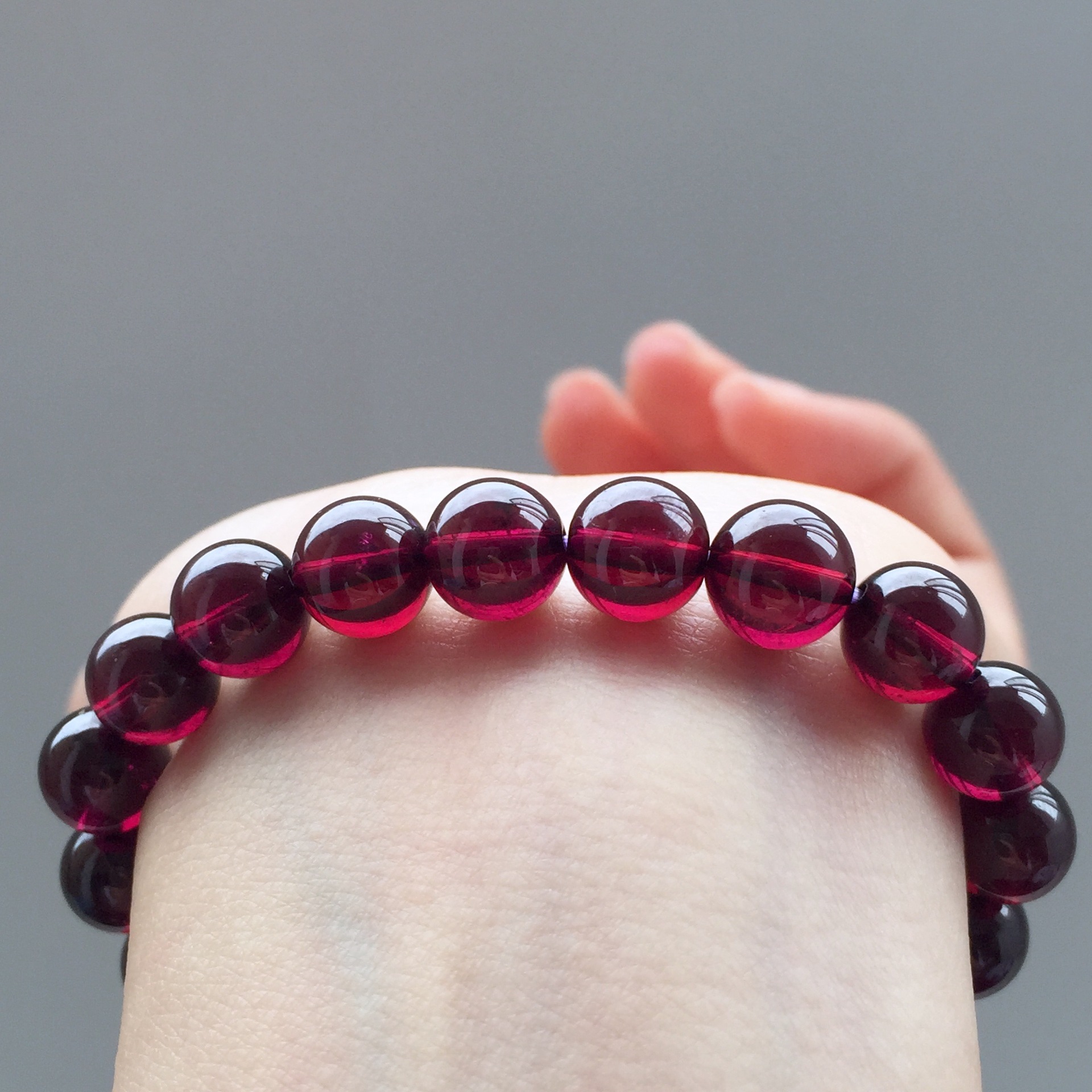 紫牙乌批发 天然巴西紫牙乌石榴石手链 女