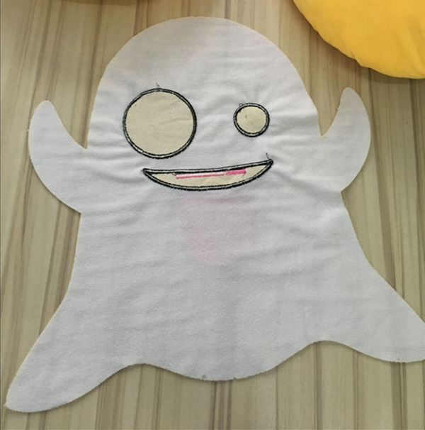 新款表幽灵抱枕汽车沙发用工厂批发emoji枕厂家