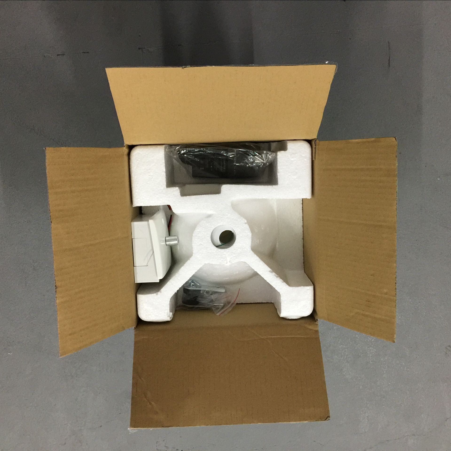 7,包装:1pc/gift box,253*253*218mm,3pcs/carton 尺寸:780*345*