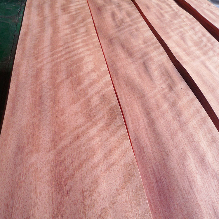 天然红影木皮 名贵红杂木影木皮 影木木皮高贵家装贴面板厂家供应