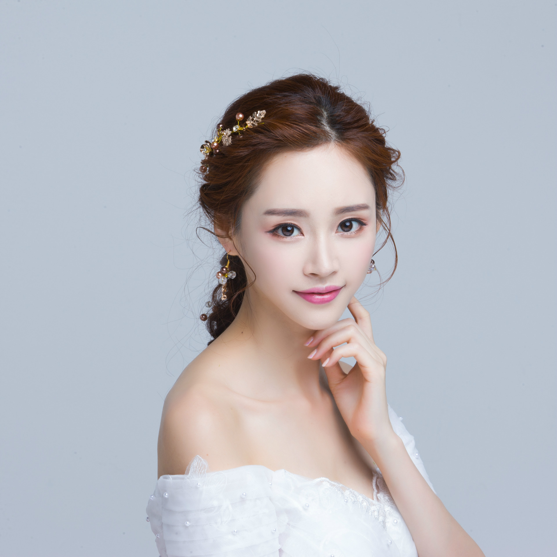 新款批发韩式新娘盘发头饰品新娘结婚订婚影楼试妆发饰婚纱配饰女