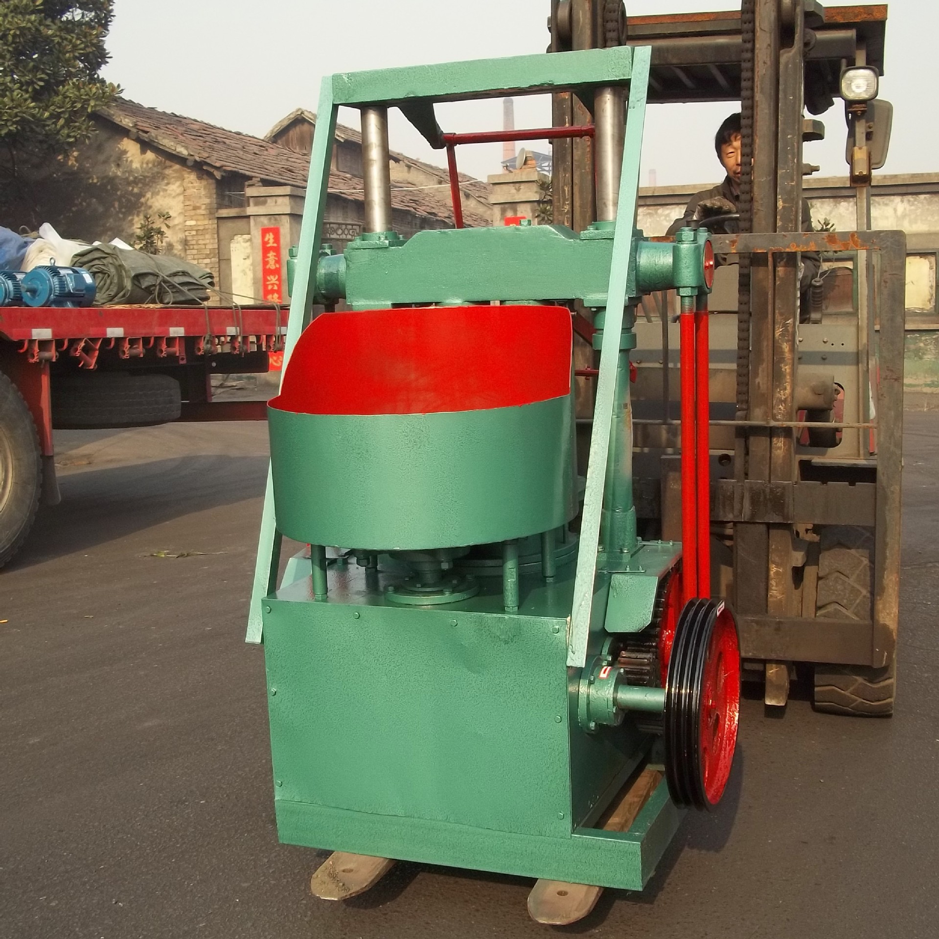 煤矿节煤设备 丰迈机械蜂窝煤球机 专业生产打煤球机 120型煤球机