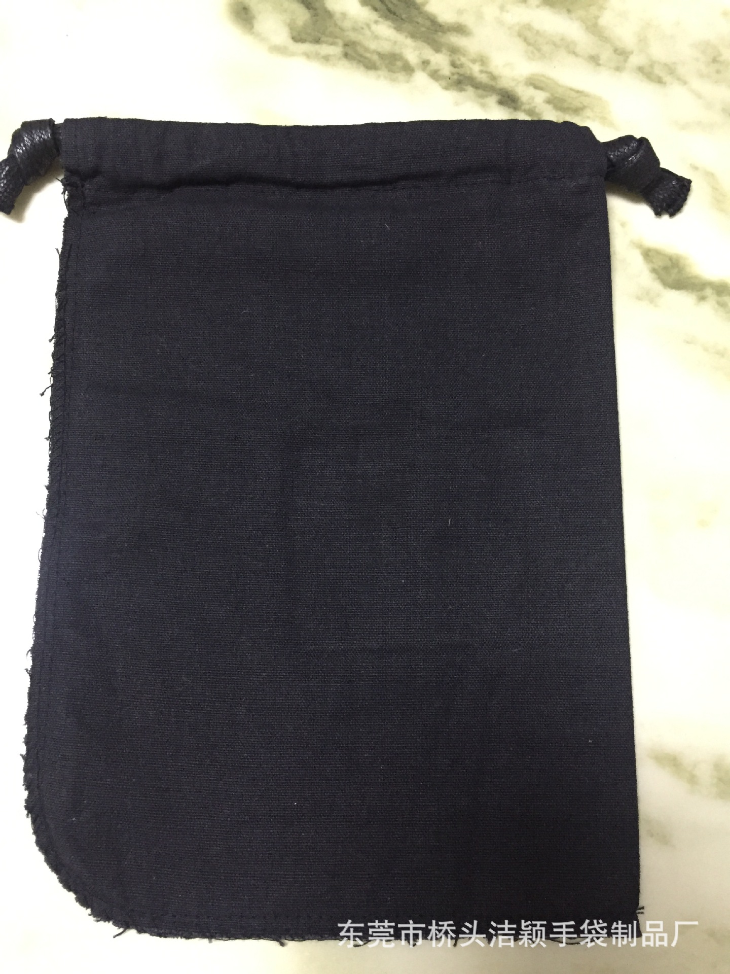 6oz帆布平纹棉布黑色束口袋纯棉锁边蜡绳束口包装袋帆布蜡绳棉袋