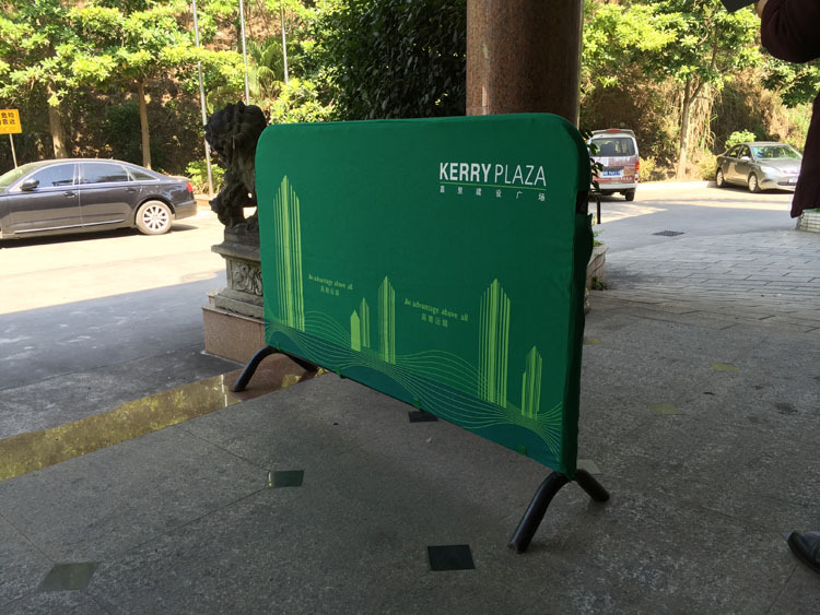 定制铁马布套屏风 护栏布套 广告护栏布套 金属护栏布套 布料屏风