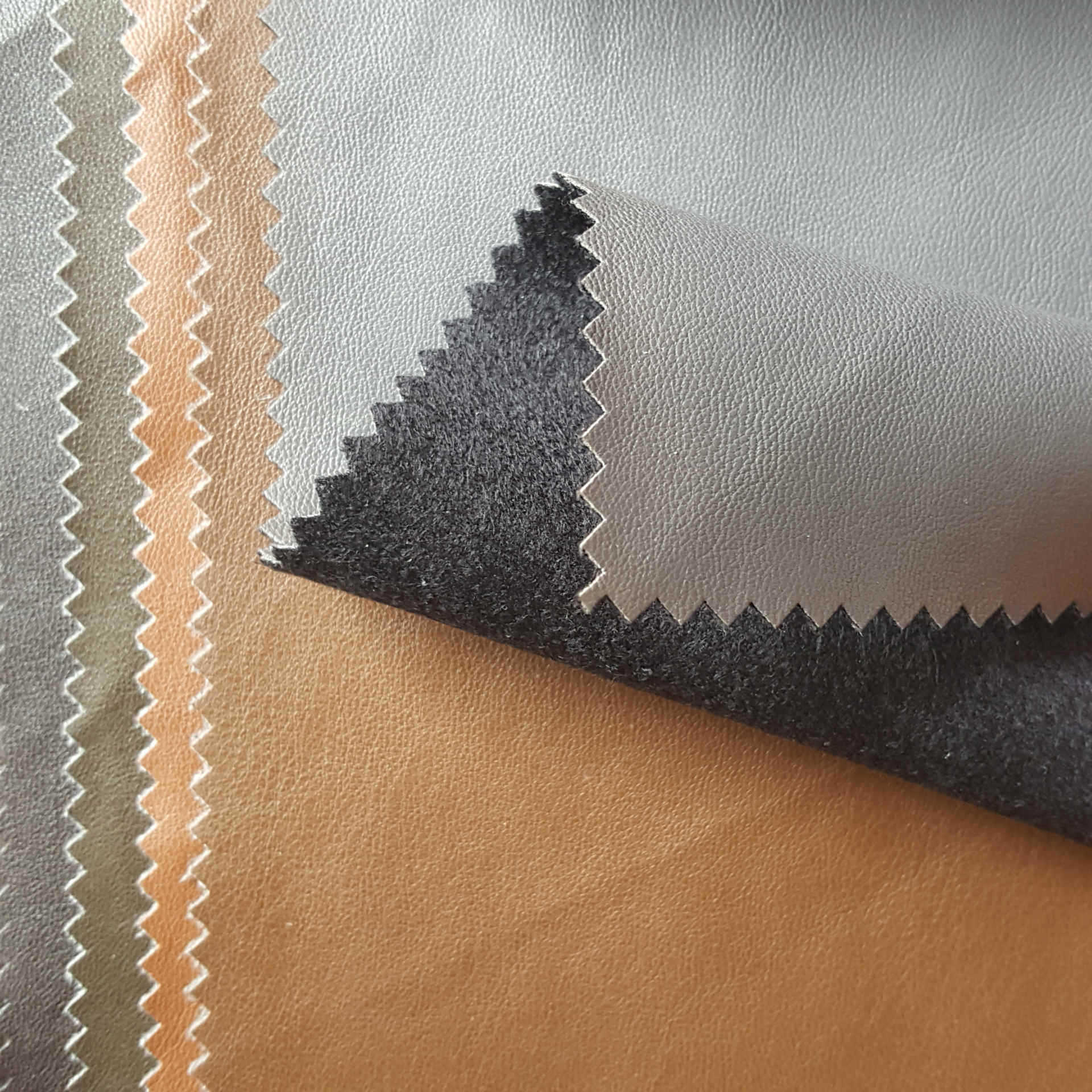 供应pu皮革面料 高档服装pu面料 夹克衫pu皮面料 高端皮裤pu面料