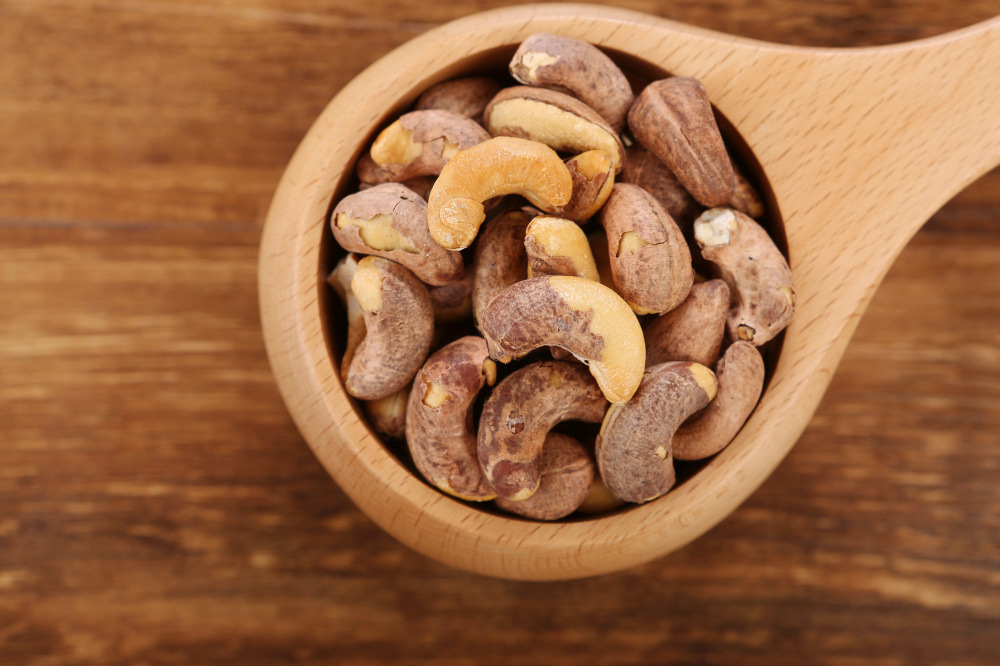 微供 越南带衣腰果250g