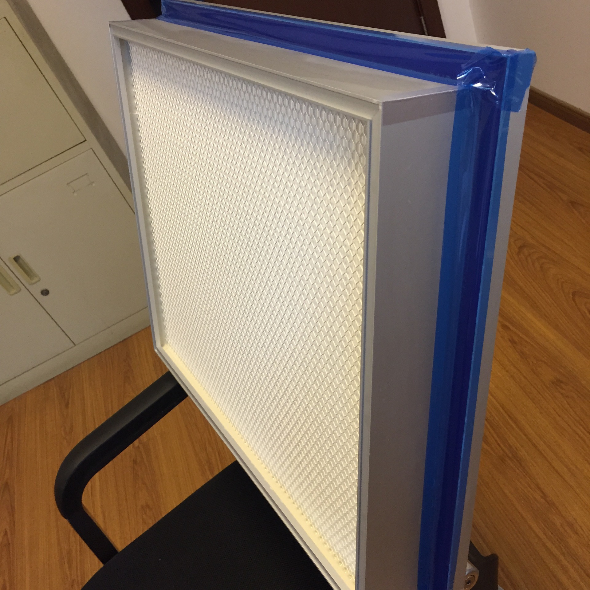 企业首页 最新供应 液槽高效过滤器 铝框无隔板液槽高效空气过滤器