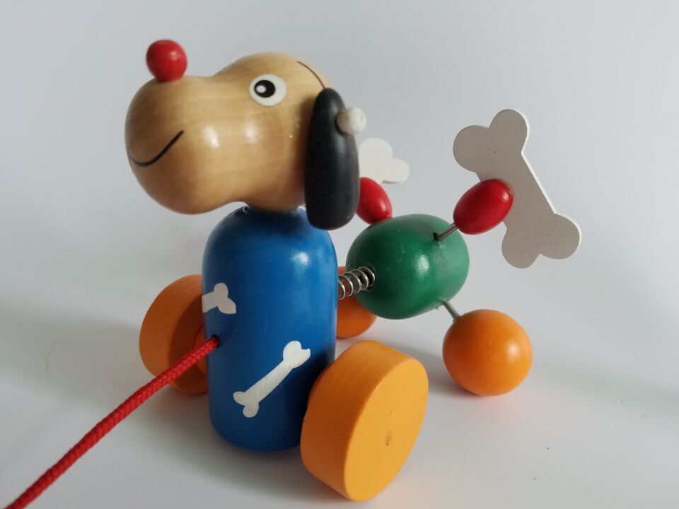 产家热销 儿童玩具卡通狗 拉车风车 木制动物拉车 木质工艺品